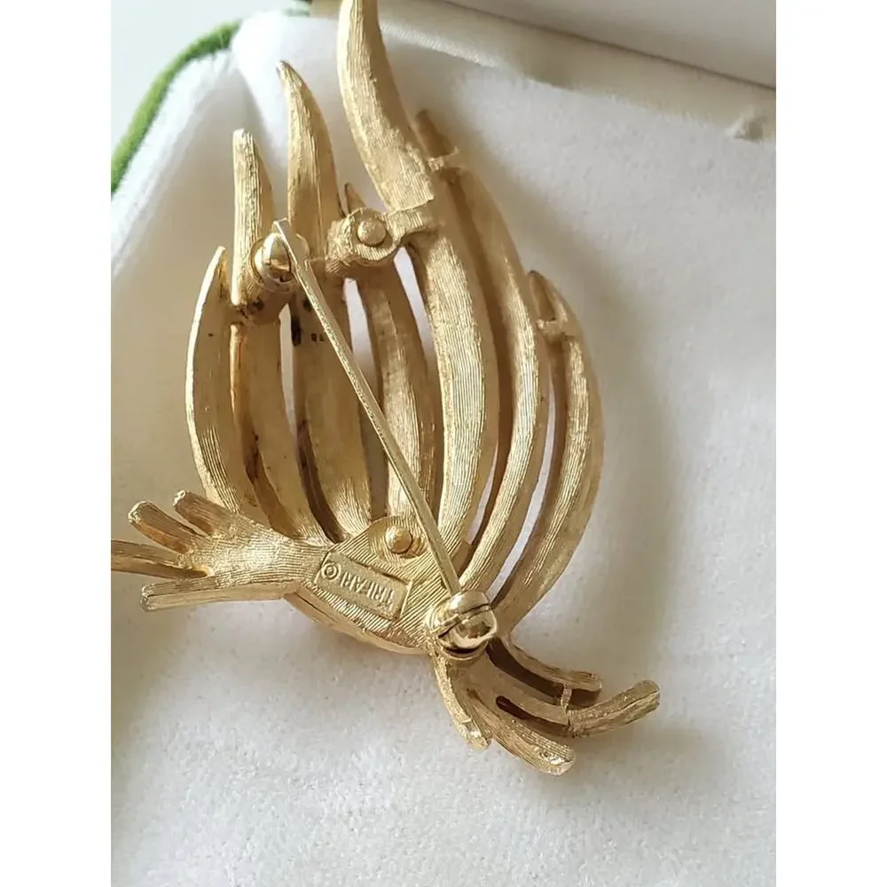 Vintage Mid-Century Crown Trifari Abstract Brooch Pin